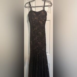 Cache Elegant Black Shimmer Lace Maxi Dress